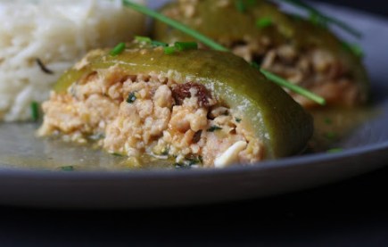 Caiguas rellenas con merluza