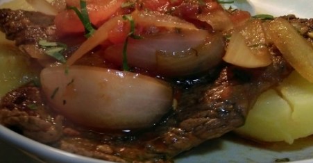 Encebollado peruano