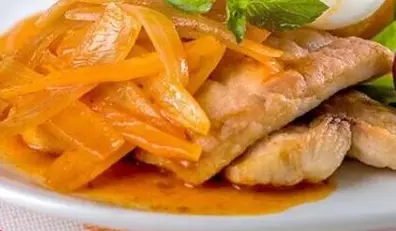 Escabeche de Pollo - Mi Comida Peruana